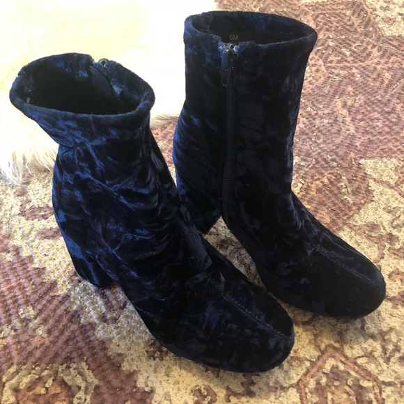 Velvet Booties - Picture 2 of 6